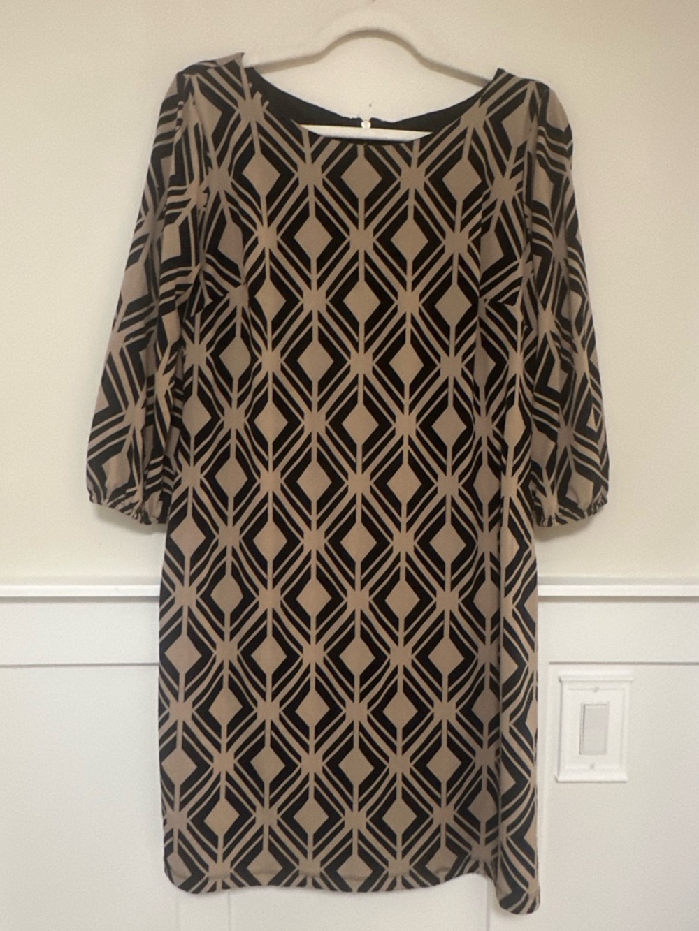 Enfocus Studio Tan and Dark Navy Blue Geometric Midi Dress